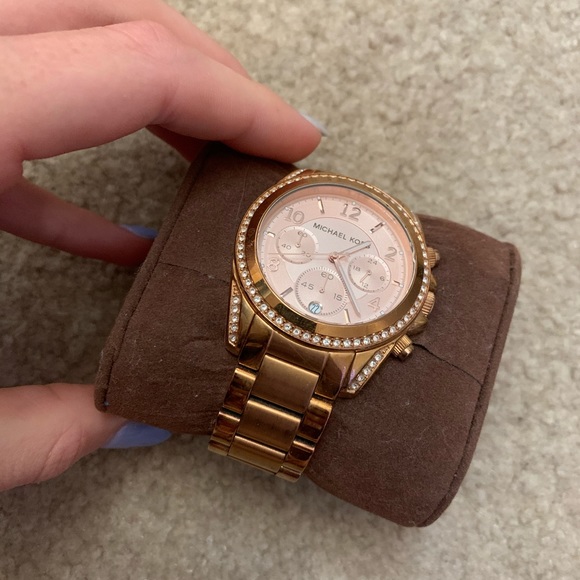 Rose gold michael kors watch main image 5